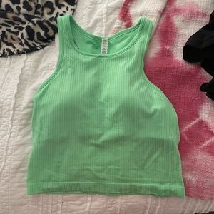 Brand new ebb to street crop tank